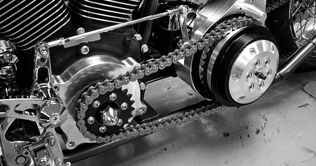 The exposed chain drive from a Harley Davidson's primary